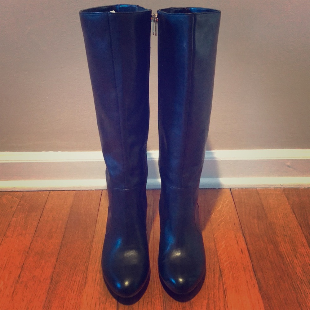 Black boots